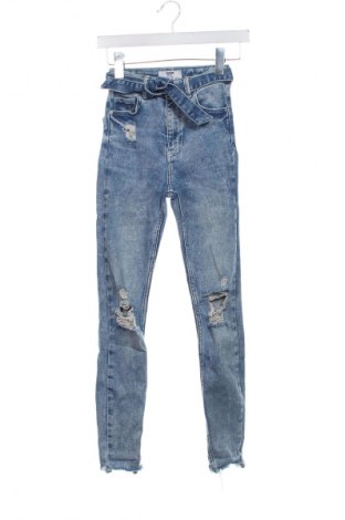 Γυναικείο Τζίν Bershka, Μέγεθος XXS, Χρώμα Μπλέ, Τιμή 15,36 €