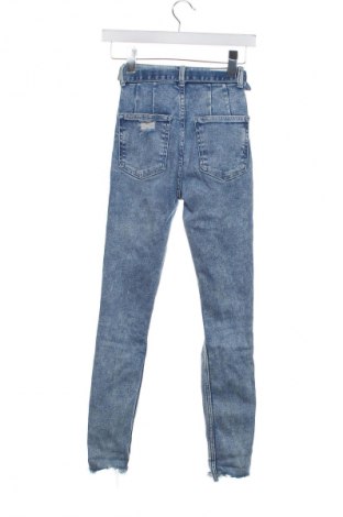 Γυναικείο Τζίν Bershka, Μέγεθος XXS, Χρώμα Μπλέ, Τιμή 15,36 €