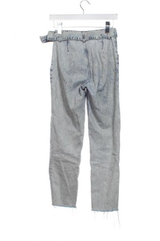 Damskie jeansy Bershka, Rozmiar XXS, Kolor Niebieski, Cena 69,01 zł