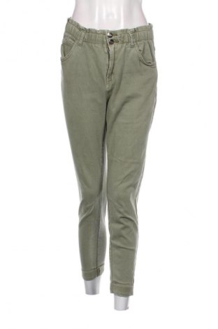 Női farmernadrág Bershka, Méret S, Szín Zöld, Ár 5 865 Ft