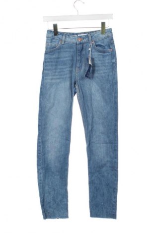 Női farmernadrág Bershka, Méret XS, Szín Kék, Ár 12 449 Ft