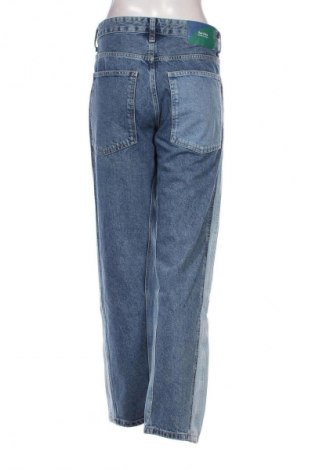 Γυναικείο Τζίν Bershka, Μέγεθος M, Χρώμα Μπλέ, Τιμή 14,83 €