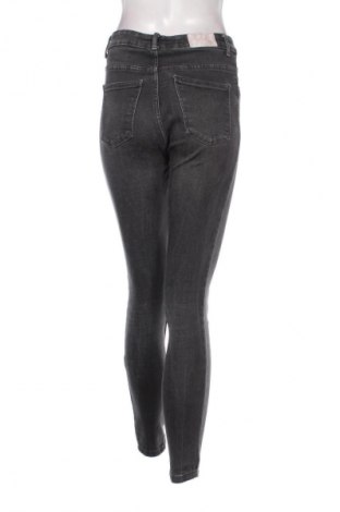 Dámske džínsy  Bershka, Veľkosť S, Farba Sivá, Cena  14,83 €