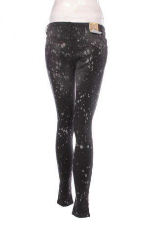 Damen Jeans Cropp, Größe M, Farbe Mehrfarbig, Preis 58,70 €