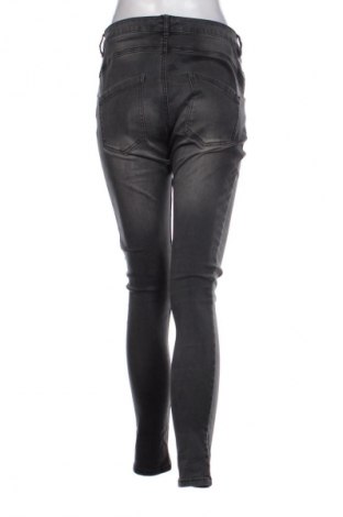 Blugi de femei Denim 1953, Mărime M, Culoare Gri, Preț 76,32 Lei