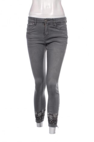 Damen Jeans Desigual, Größe M, Farbe Grau, Preis 103,99 €