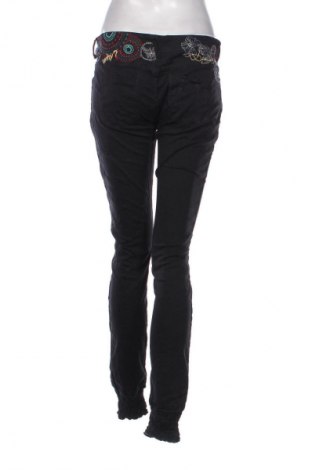 Blugi de femei Desigual, Mărime L, Culoare Negru, Preț 254,99 Lei