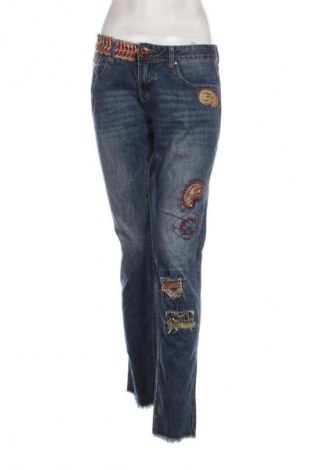 Дамски дънки Desigual, Размер M, Цвят Многоцветен, Цена 75,99 лв.