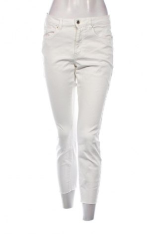 Damskie jeansy Essentials by Tchibo, Rozmiar M, Kolor Biały, Cena 67,41 zł