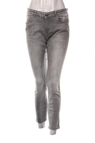 Damskie jeansy Geisha, Rozmiar M, Kolor Szary, Cena 134,99 zł