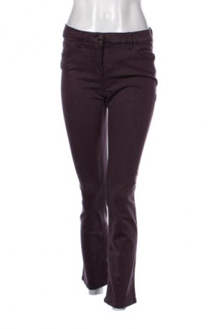 Damen Jeans Gerry Weber, Größe M, Farbe Lila, Preis 38,36 €