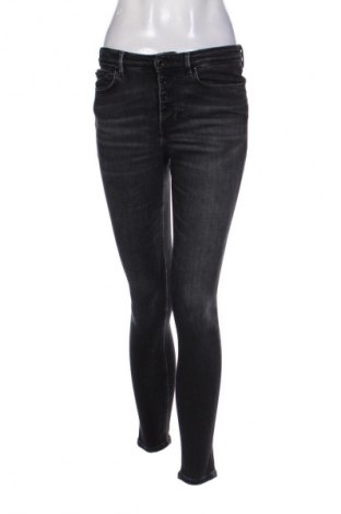 Damskie jeansy Guess, Rozmiar M, Kolor Czarny, Cena 172,41 zł