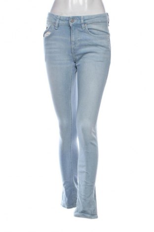 Damen Jeans Guess, Größe M, Farbe Blau, Preis 51,99 €