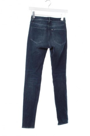 Damskie jeansy H&M, Rozmiar XS, Kolor Niebieski, Cena 95,99 zł