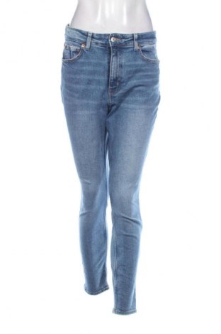Damskie jeansy H&M, Rozmiar M, Kolor Niebieski, Cena 67,41 zł