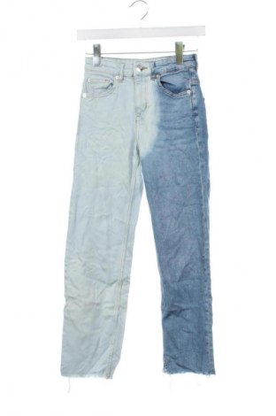 Γυναικείο Τζίν H&M Divided, Μέγεθος XS, Χρώμα Μπλέ, Τιμή 18,99 €
