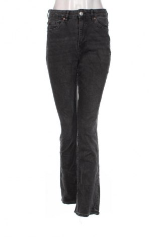 Дамски дънки H&M Divided, Размер M, Цвят Сив, Цена 29,99 лв.