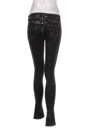 Damskie jeansy H&M Divided, Rozmiar M, Kolor Kolorowy, Cena 69,01 zł