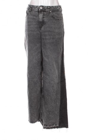 Дамски дънки H&M Divided, Размер M, Цвят Сив, Цена 29,99 лв.