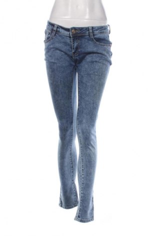 Damskie jeansy J-Welly Jeans, Rozmiar M, Kolor Niebieski, Cena 94,00 zł