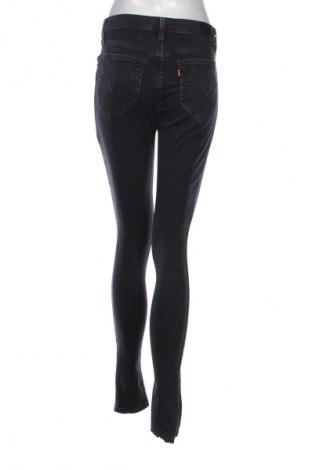 Дамски дънки Levi's, Размер M, Цвят Черен, Цена 75,99 лв.