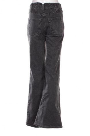Dámske džínsy  Levi's, Veľkosť M, Farba Sivá, Cena  43,95 €