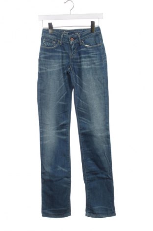 Дамски дънки Levi's, Размер XS, Цвят Син, Цена 78,20 лв.