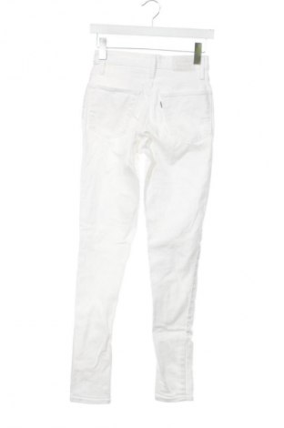 Γυναικείο Τζίν Levi's, Μέγεθος XS, Χρώμα Λευκό, Τιμή 98,64 €