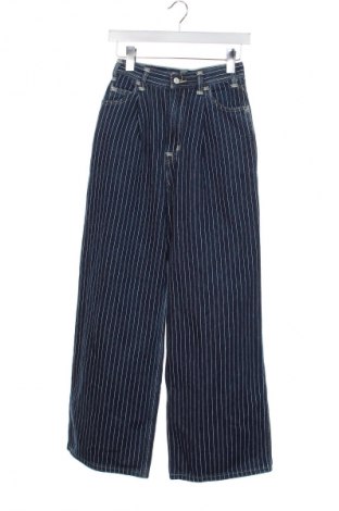 Γυναικείο Τζίν Levi's, Μέγεθος XS, Χρώμα Πολύχρωμο, Τιμή 38,00 €