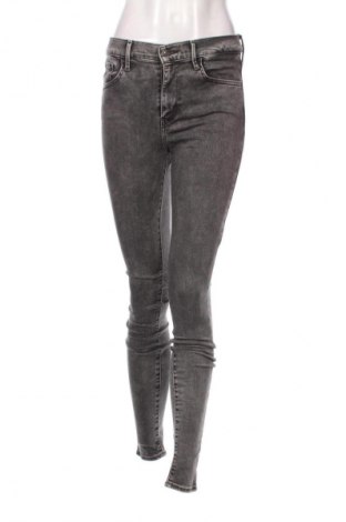 Női farmernadrág Levi's, Méret M, Szín Szürke, Ár 20 229 Ft