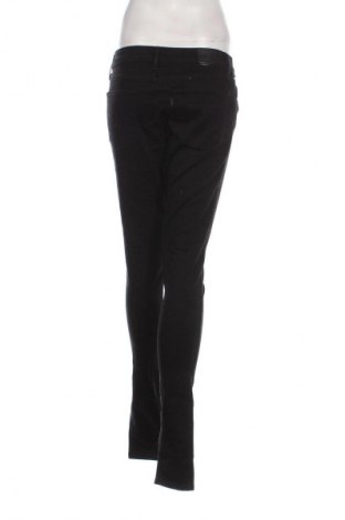 Dámské džíny  Levi's, Velikost M, Barva Černá, Cena  1 229,00 Kč