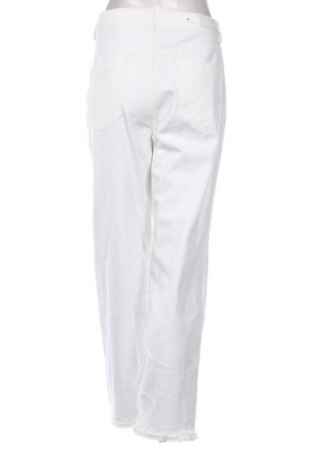 Blugi de femei Marc Cain, Mărime XL, Culoare Alb, Preț 343,42 Lei