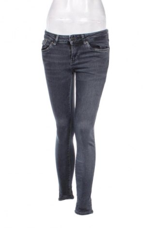 Дамски дънки Pepe Jeans, Размер S, Цвят Сив, Цена 203,30 лв.