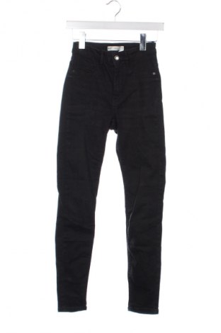 Damskie jeansy Perfect Jeans By Gina Tricot, Rozmiar S, Kolor Czarny, Cena 111,99 zł