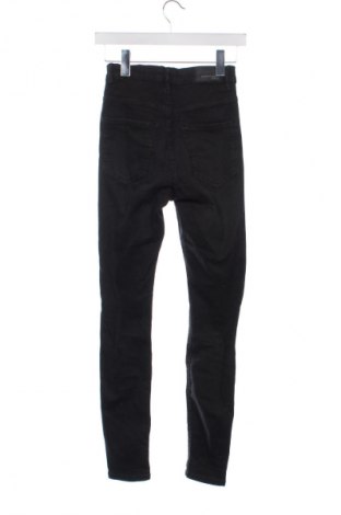 Damskie jeansy Perfect Jeans By Gina Tricot, Rozmiar S, Kolor Czarny, Cena 111,99 zł