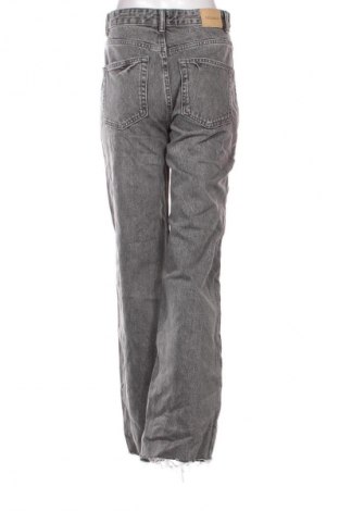 Blugi de femei Pull&Bear, Mărime S, Culoare Gri, Preț 98,99 Lei