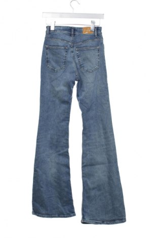 Γυναικείο Τζίν Pull&Bear, Μέγεθος S, Χρώμα Μπλέ, Τιμή 14,91 €