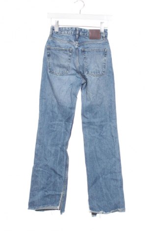 Дамски дънки Pull&Bear, Размер XXS, Цвят Син, Цена 29,99 лв.