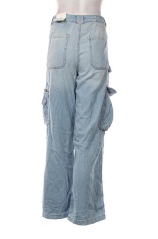 Blugi de femei Pull&Bear, Mărime M, Culoare Albastru, Preț 156,99 Lei