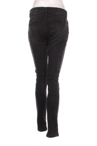 Blugi de femei Reserved, Mărime M, Culoare Negru, Preț 98,99 Lei