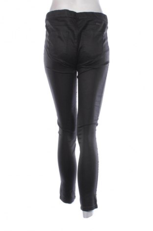 Damen Jeans Stradivarius, Größe M, Farbe Schwarz, Preis 11,25 €