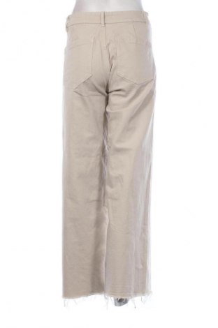 Blugi de femei Stradivarius, Mărime M, Culoare Bej, Preț 148,00 Lei
