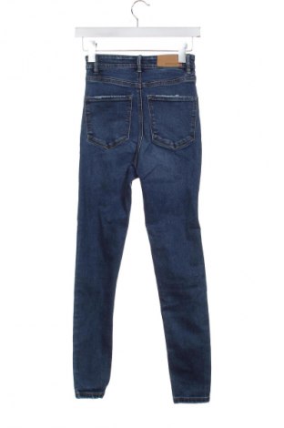 Damskie jeansy Stradivarius, Rozmiar S, Kolor Niebieski, Cena 69,01 zł