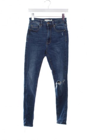 Blugi de femei Stradivarius, Mărime XS, Culoare Albastru, Preț 98,99 Lei