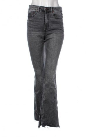 Damen Jeans Stradivarius, Größe M, Farbe Grau, Preis 14,91 €