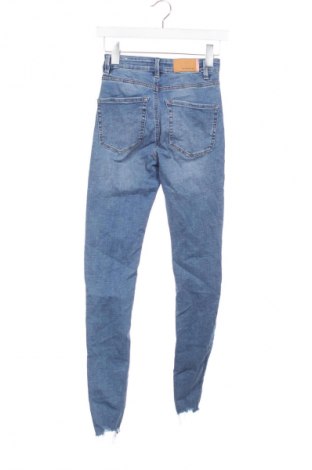 Blugi de femei Stradivarius, Mărime XS, Culoare Albastru, Preț 98,99 Lei