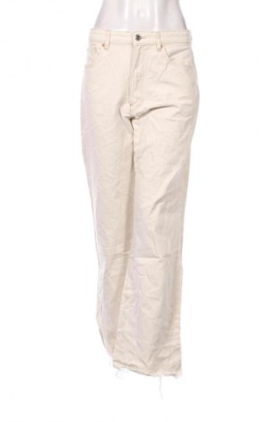 Blugi de femei Stradivarius, Mărime M, Culoare Ecru, Preț 98,99 Lei