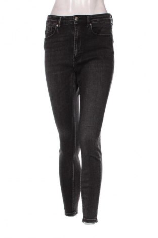 Blugi de femei Stradivarius, Mărime M, Culoare Negru, Preț 98,99 Lei