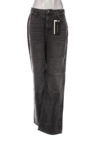 Blugi de femei Trendyol, Mărime M, Culoare Negru, Preț 255,00 Lei