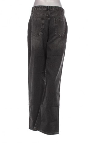 Blugi de femei Trendyol, Mărime M, Culoare Negru, Preț 255,00 Lei